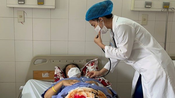 Cứu sống sản phụ 45 tuổi băng huyết sau khi sinh con thứ 4
