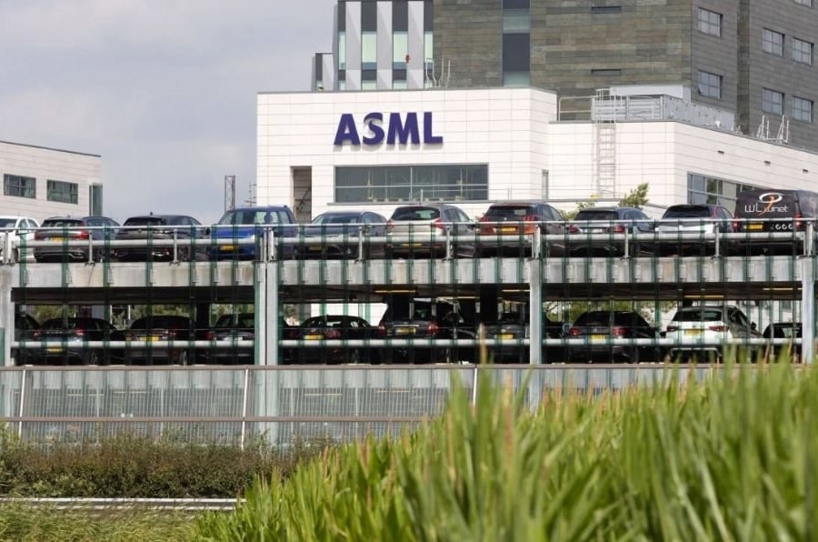CEO ASML: Thêm 1 sản phẩm bị Mỹ hạn chế xuất khẩu, nhu cầu của Trung Quốc vẫn mạnh