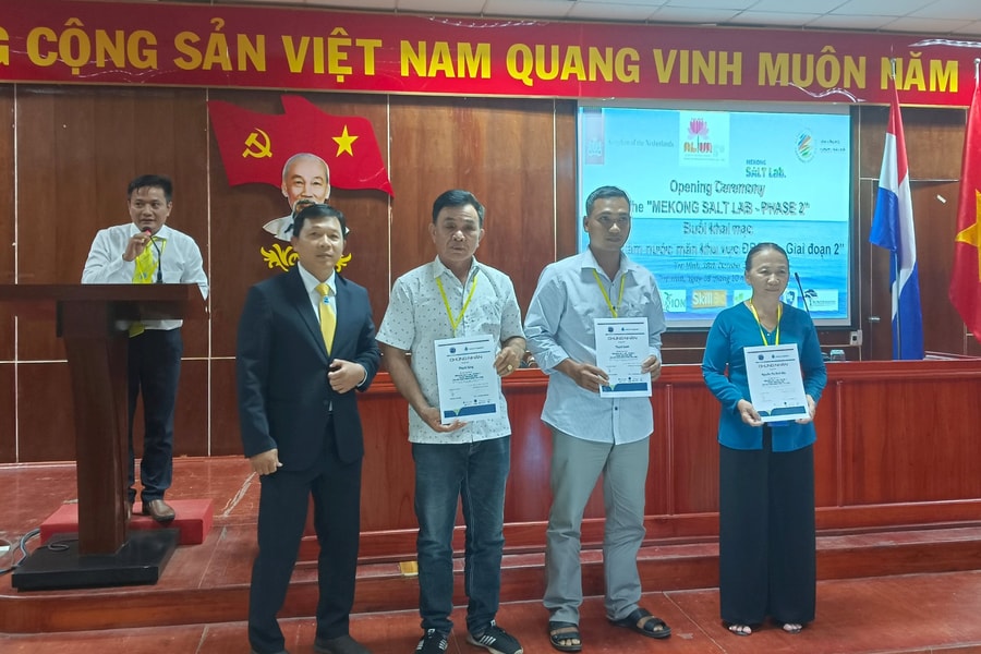Khởi động dự án Trung tâm nước mặn khu vực ĐBSCL