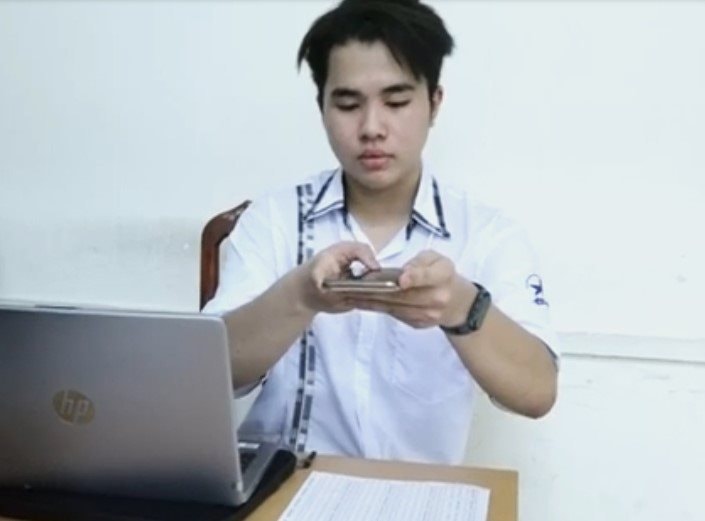 Cậu học trò Sóc Trăng dự thi quốc tế với 'Phần mềm chấm trắc nghiệm bằng xử lý ảnh'