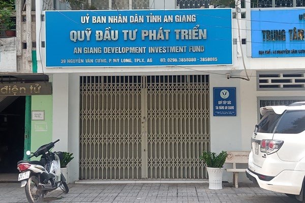 Kỷ luật cảnh cáo Giám đốc Quỹ đầu tư phát triển tỉnh An Giang