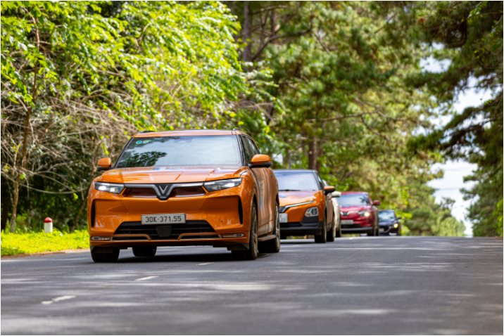 Xuyên Việt gần 4.000 km, chủ xe điện đánh giá chi phí nhiên liệu 'quá rẻ'