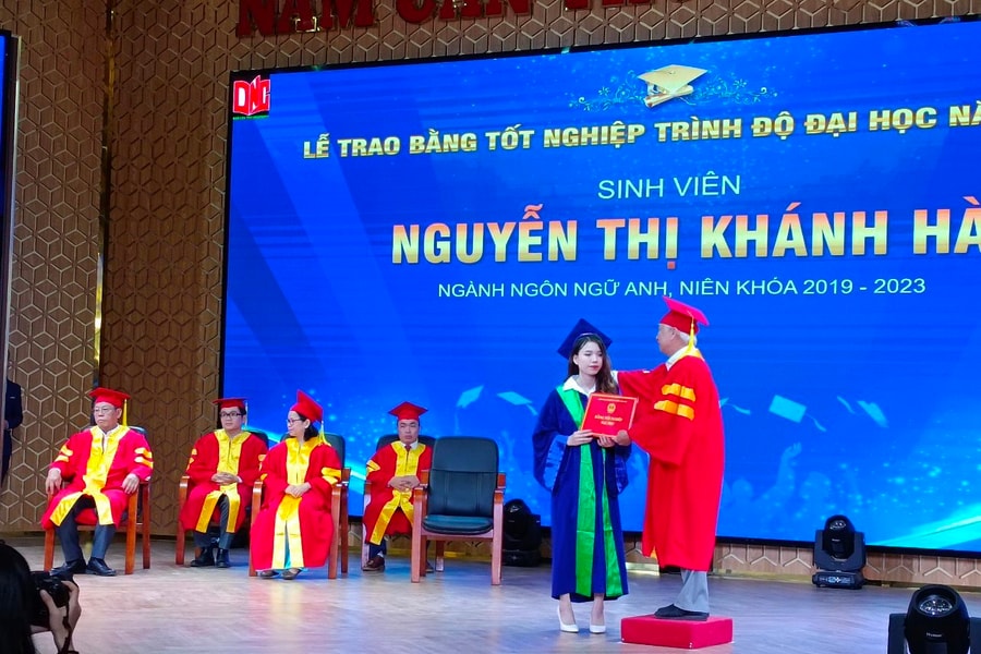 DNC 2.629 tân kỹ sư, cử nhân, dược sĩ, kiến trúc sư tốt nghiệp