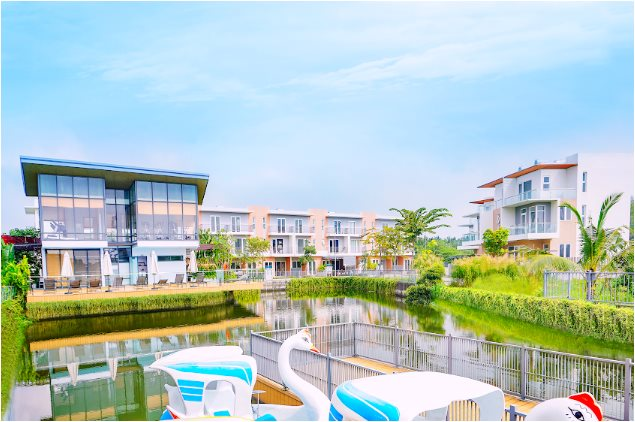 Trao sổ hồng cho cư dân Dragon Village và Dragon Parc, Phú Long khẳng định uy tín Nhà phát triển đô thị bền vững
