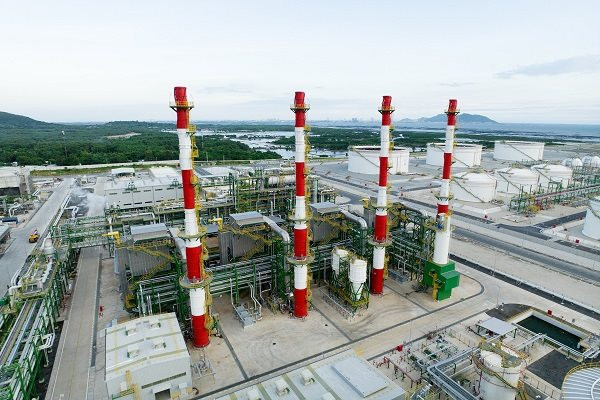 Tổ hợp hóa dầu lớn nhất Việt Nam sắp vận hành
