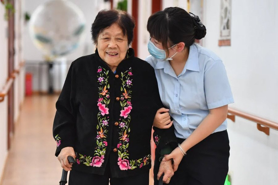 Các nhà khoa học tuyên bố bước đột phá chống lão hóa nhờ khám phá tủy sống