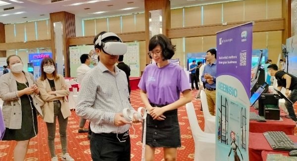 Ứng dụng công nghệ số phát triển hệ sinh thái du lịch thông minh An Giang