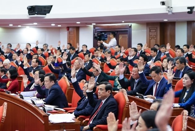Bộ Chính trị cấm nhận quà trong hoạt động tố tụng