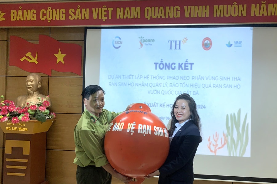 Tập đoàn TH thả phao neo phân vùng sinh thái rạn san hô tại Cát Bà