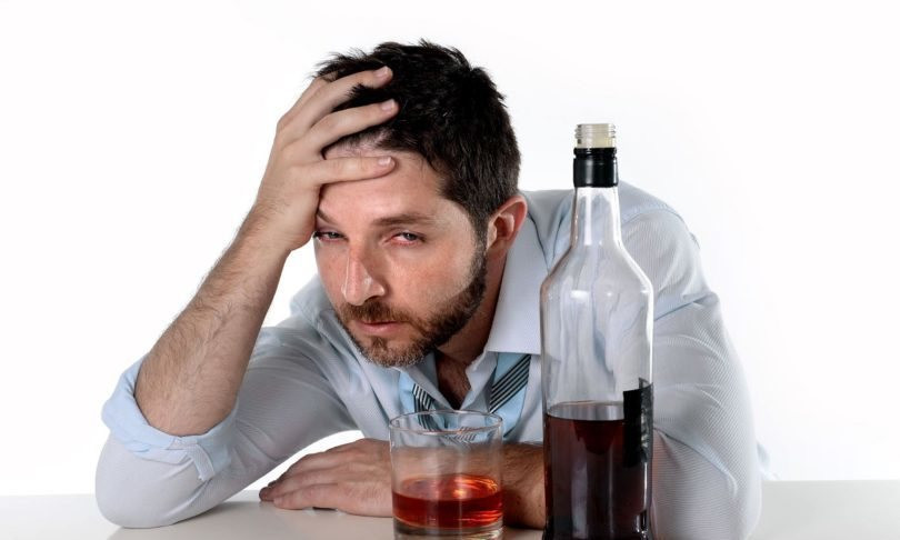 Cai rượu trong 7,3 tháng giúp não bộ 'ma men' phục hồi như người bình thường