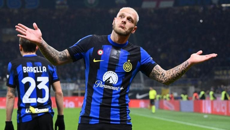 Thắng bằng siêu phẩm, Inter trở lại ngôi đầu Serie A