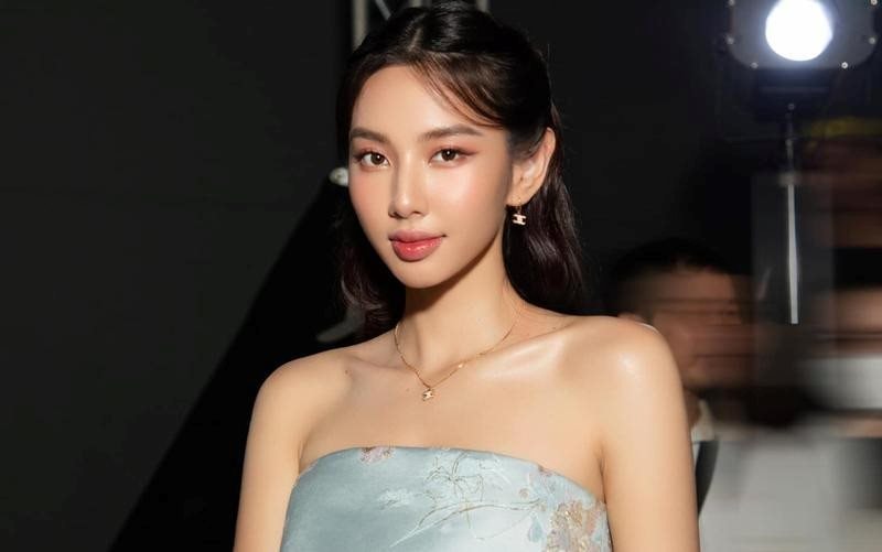 Hoa hậu Thùy Tiên phản bác tin đồn liên quan đường dây mua bán dâm