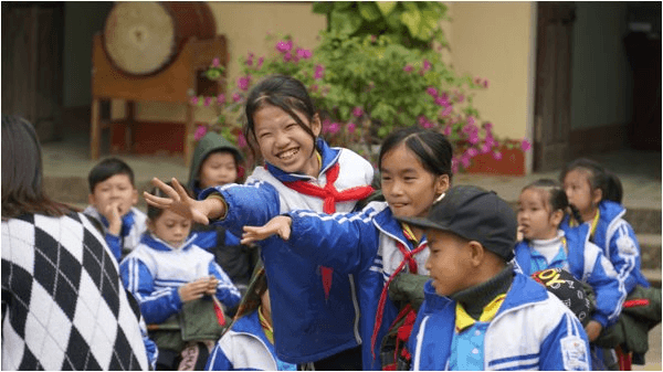 Học sinh xứ Lạng nô nức tham gia ngày hội vệ sinh học đường và khánh thành 27 nhà vệ sinh