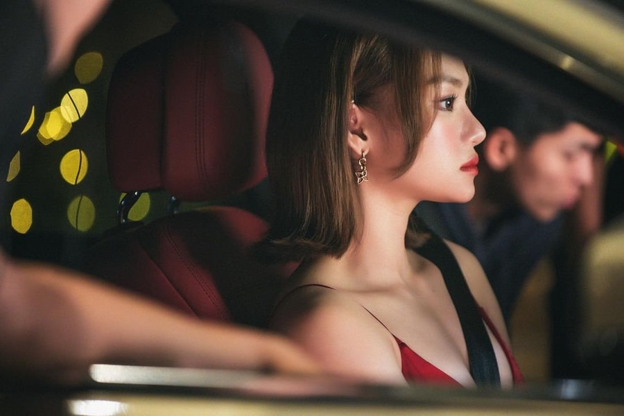 Miu Lê: Từ hồn nhiên trong ‘Em là bà nội của anh’ đến gợi cảm trong ‘Chiếm đoạt’ 
