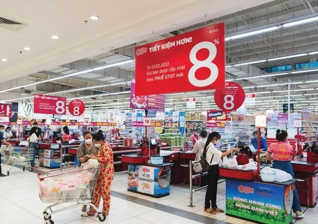 Giảm 2% thuế GTGT: Ngân sách giảm thu 'tỉ đô' nhưng doanh nghiệp, người dân được lợi