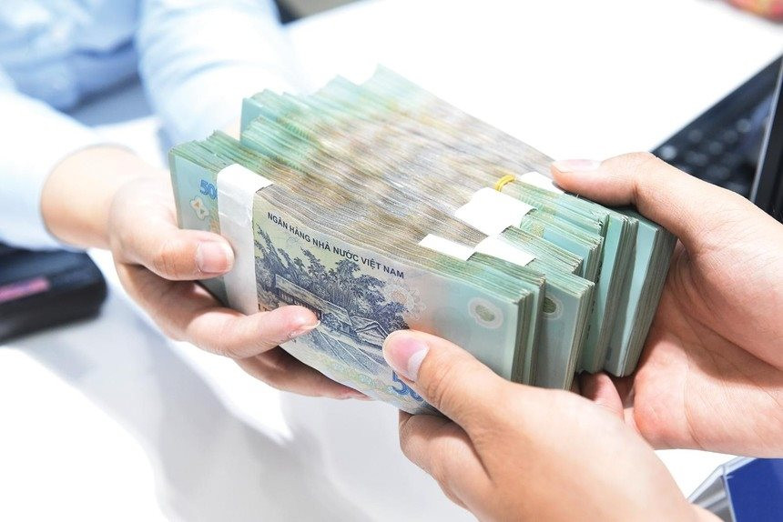 13 tháng liền, tiền dân gửi vào ngân hàng tăng liên tục