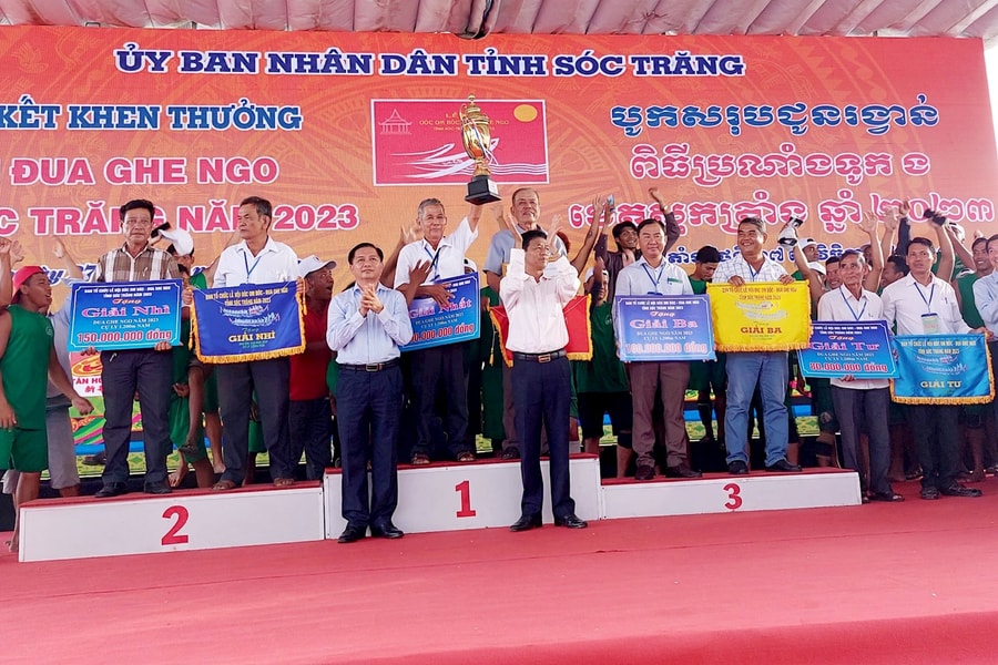 Giải đua ghe ngo tỉnh Sóc Trăng 2023: Đội huyện Châu Thành giành cả 2 giải nhất