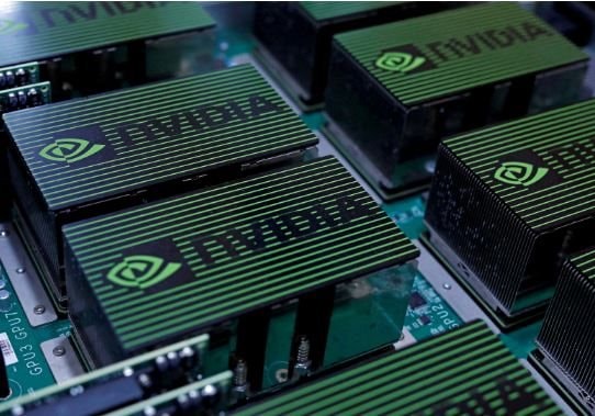 'Các quan chức Mỹ đến Đài Loan để giải thích việc hạn chế xuất khẩu chip tiên tiến với Trung Quốc'