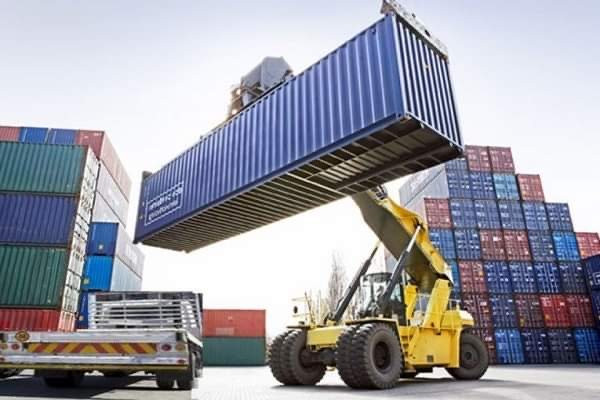 Xuất nhập khẩu 11 tháng thấp nhất ba năm, 24 nước điều tra hàng Việt
