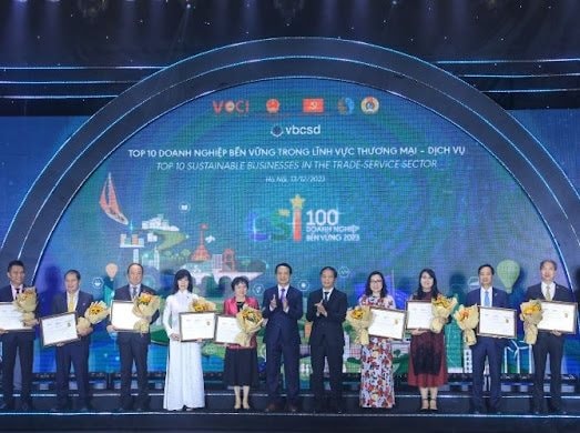 Đổi mới, tăng trưởng từ chiến lược đầu tư vào con người và văn hóa kinh doanh bền vững