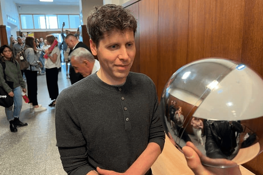 Sam Altman quảng bá dự án tiền điện tử Worldcoin khi Tools For Humanity muốn gây quỹ thêm 50 triệu USD