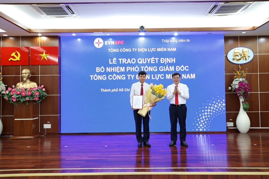 Tổng công ty Điện lực miền Nam công bố và trao quyết định bổ nhiệm 2 Phó tổng giám đốc