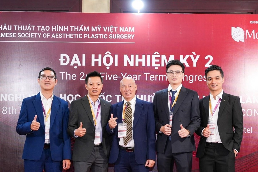 Công trình nghiên cứu khoa học của Viện thẩm mỹ Siam Thailand tại Hội nghị VSAPS