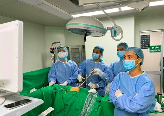 Phẫu thuật nội soi bảo tồn thận thành công cho một bệnh nhân bị K thận