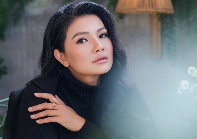 Kiều Trinh: Từ gái quê dõng dạc đi thẳng vào làng phim Việt