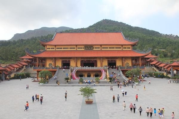 Quảng Ninh thông tin việc chùa Ba Vàng tổ chức rước, chiêm bái 'xá lợi tóc của Đức Phật'