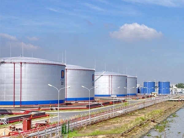 Năm 2024 không để đứt gãy nguồn cung xăng dầu cục bộ