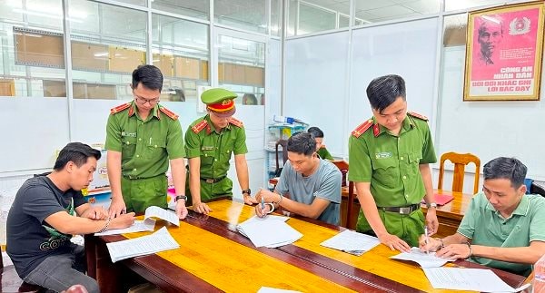 An Giang triệt phá đường dây sản xuất, buôn bán thuốc bảo vệ thực vật giả