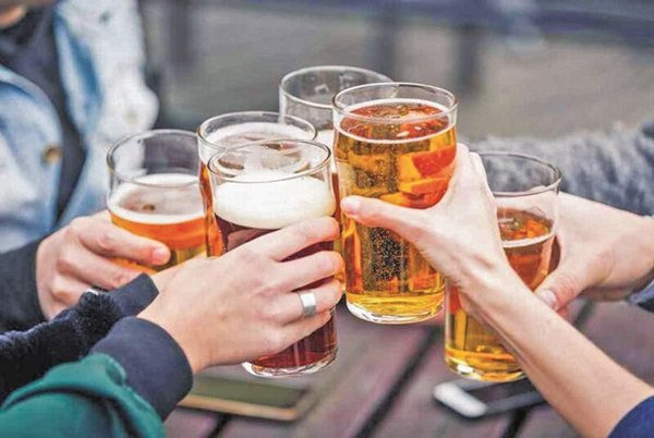 Các 'ông lớn' bia rượu đón nhận cái tết buồn
