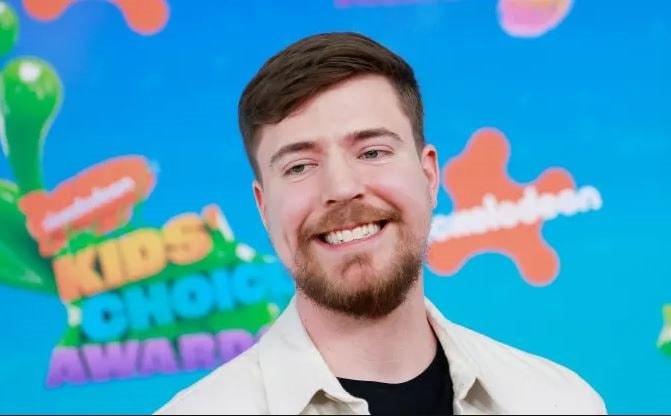 YouTuber MrBeast tiết lộ số tiền kiếm được từ video đầu tiên đăng trên X của Elon Musk
