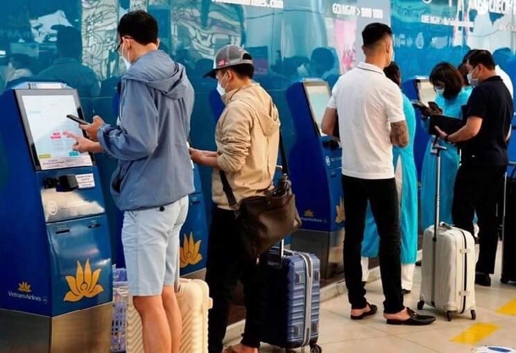 Hành khách nên làm thủ tục trực tuyến khi đi máy bay dịp cao điểm tết