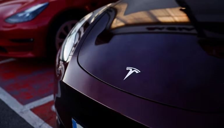 Cổ phiếu Tesla giảm sâu sau khi Elon Musk hé lộ việc sản xuất ô tô điện thế hệ mới vào năm 2025