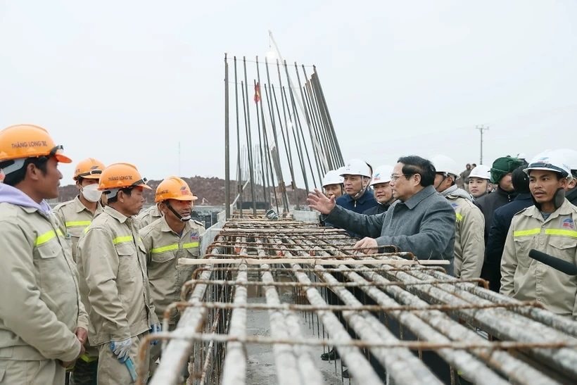 Huy động tổng lực, hoàn thành đường dây 500kV mạch 3 nối dài vào tháng sáu