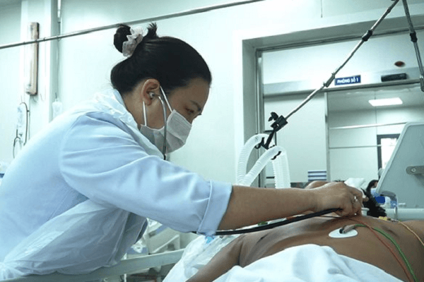TP.HCM: 2 bệnh nhi nguy kịch nghi do ngộ độc Botulinum toxin