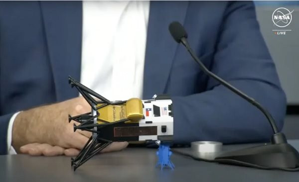Tàu tư nhân Mỹ bị lật nghiêng khi đáp xuống Mặt trăng