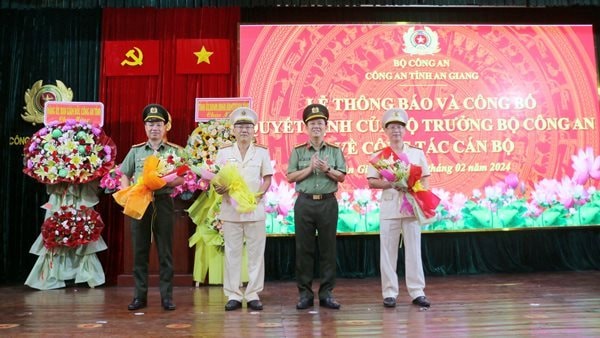 Điều động, bổ nhiệm mới 2 Phó giám đốc Công an tỉnh An Giang