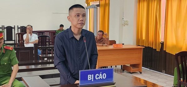 Đâm chết khách chơi game, nhân viên cửa tiệm lãnh 10 năm tù