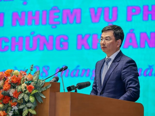 Vốn trung, dài hạn nền kinh tế dựa vào hệ thống ngân hàng tạo rủi ro cho hệ thống