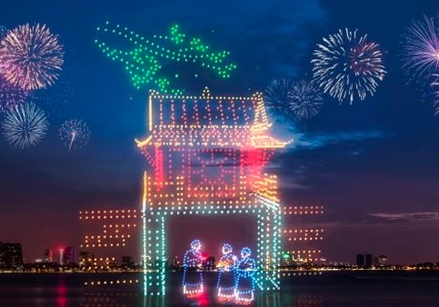 Cuối tuần này, người dân Thủ đô sẽ được chiêm ngưỡng trình diễn bằng drone