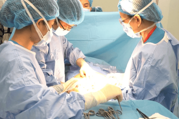 Cứu sống sản phụ 19 tuổi bị tiền sản giật nguy kịch nhờ báo động đỏ liên viện