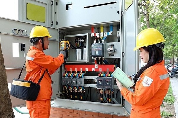 Nhiều hộ dân Thủ đô bất ngờ vì tiền điện tăng vọt