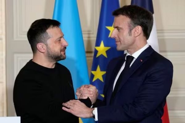 Tổng thống Pháp hoãn chuyến thăm Ukraine