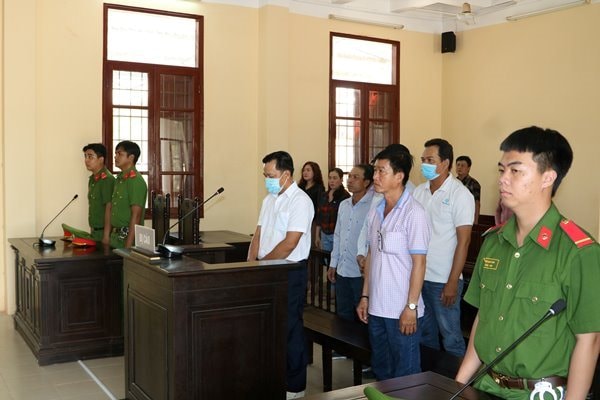 Tham ô tài sản, 2 nguyên chủ tịch xã ở Bạc Liêu lĩnh án tù