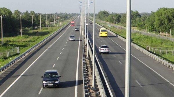 Lên lộ trình cho hệ thống giao thông thông minh trên các tuyến cao tốc