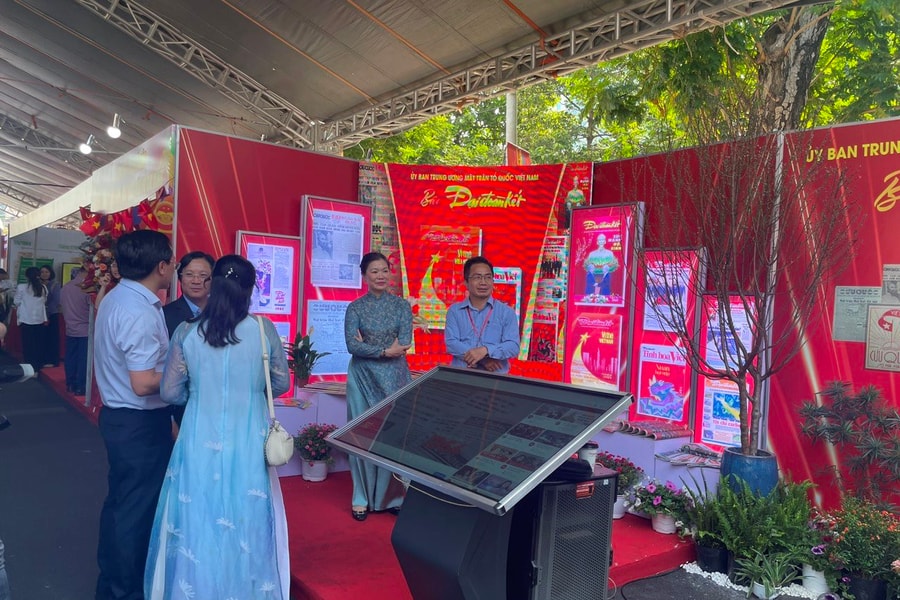 Bế mạc Hội Báo toàn quốc 2024: Báo chí cần đẩy mạnh chuyển đổi số, ứng dụng công nghệ hiện đại