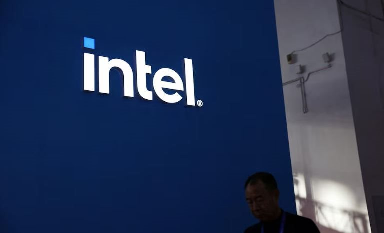 Đơn vị sản xuất chip của Intel lỗ 7 tỉ USD do mắc sai lầm lớn, khó theo kịp TSMC
